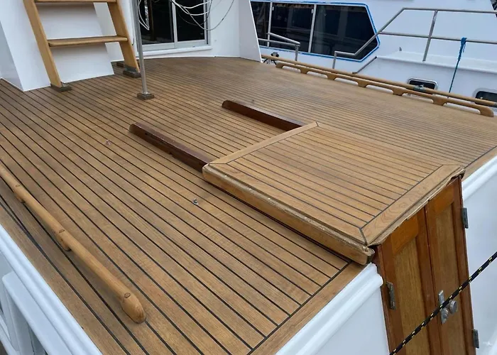 بوتيل Nuit Insolite A Bord D Un Bateau *