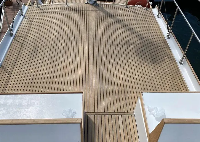 Nuit Insolite A Bord D Un Bateau كان